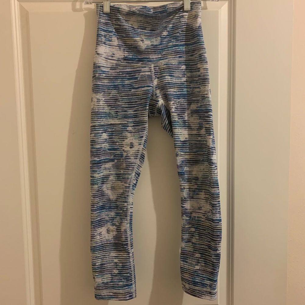 Lulu Wonder Under High rise Crop size 4